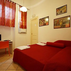 Camera standard con letto queen size
